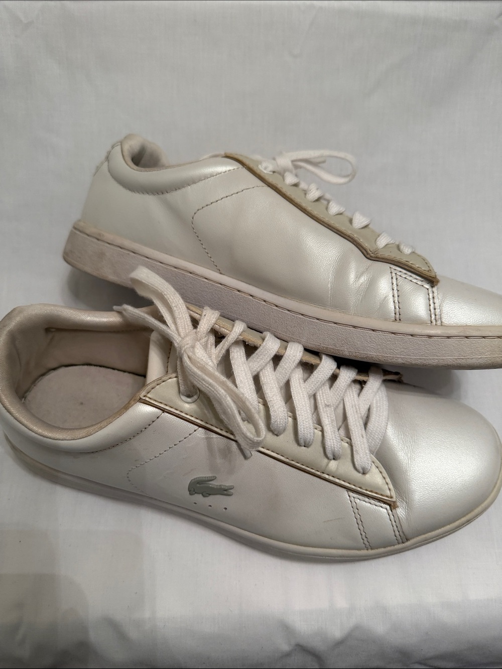 Lacoste Off-White Leather Low-Top Sneakers